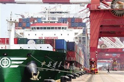 国办发布稳外贸18条 稳定和扩大重点产品进出口规模
