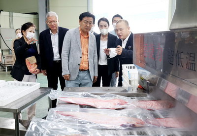 驻光州总领事张承刚考察中资企业